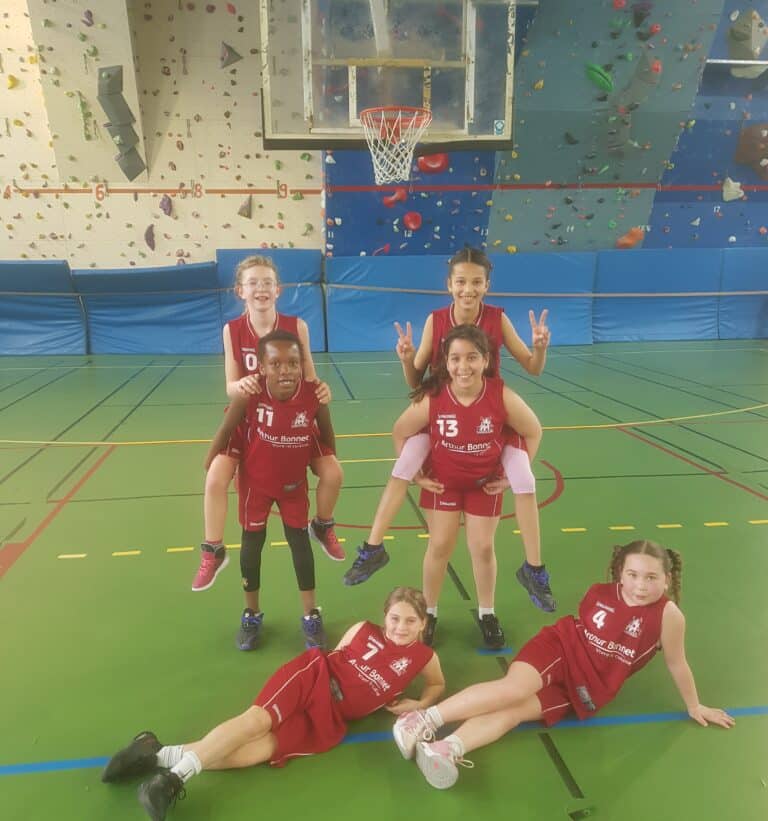 U11F2