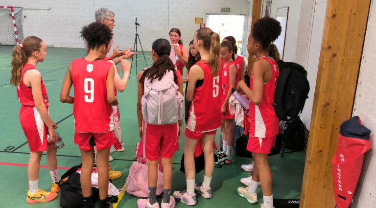 U13F1: dernière victorieuse à domicile pour les filles!