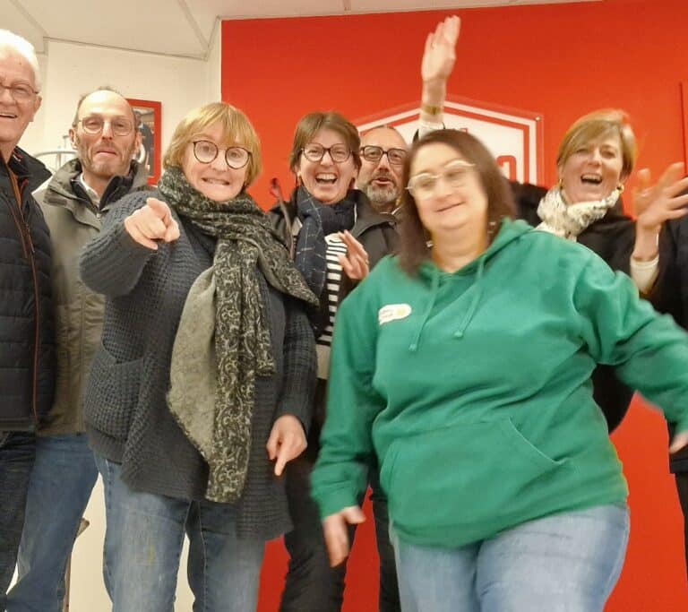 20251121 220007 resized